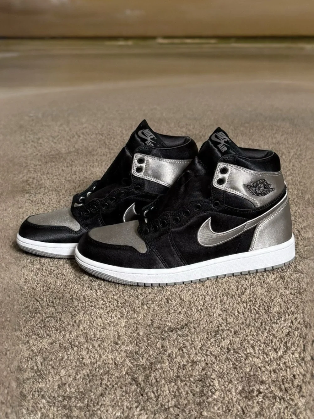 Nike Air Jordan 1 Retro High OG Women’s 8 Black White New in Box